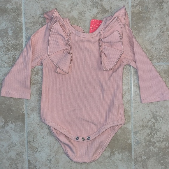 NEW WITH TAGS: 3-Piece Baby Girl Clothing Bundle Size 3-6M NWT​ - Picture 4 of 5